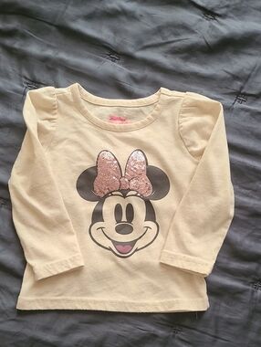 Disney Cream Long-Sleeve Minnie Mouse Top with Pink Sequin Bow